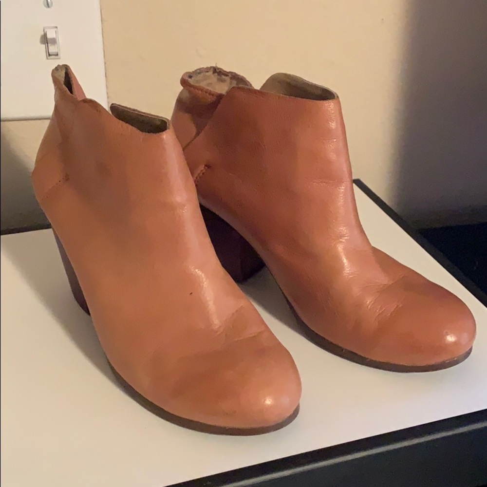 Latigo Sonoma brown leather bootie
